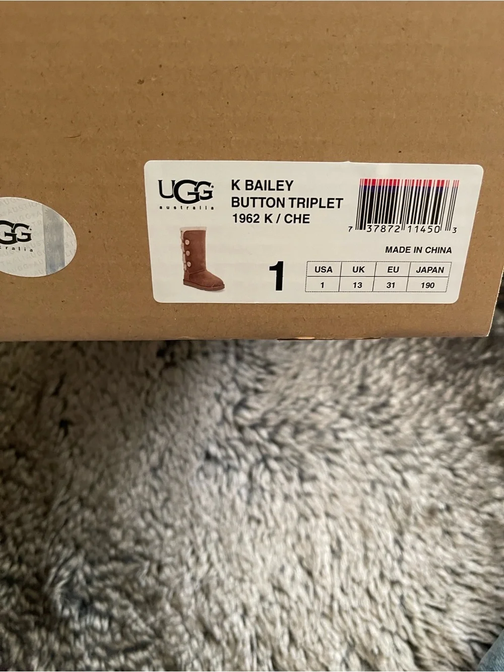 UGG Bailey Button Triplet Chestnut Kids Boots Size 1 NIB Sheepskin